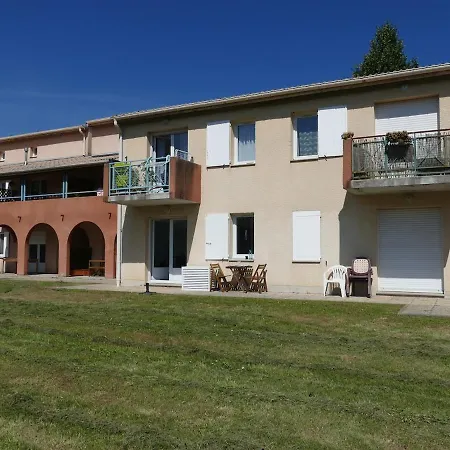 Sur Le Golf De アパート